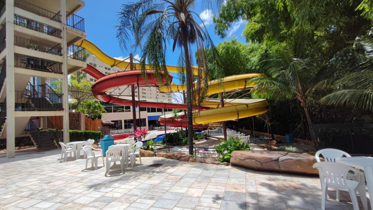 Golden Dolphin Gd - Suite 4 Adultos E 1 Crianca Ate 5 Anos Caldas Novas Exterior foto